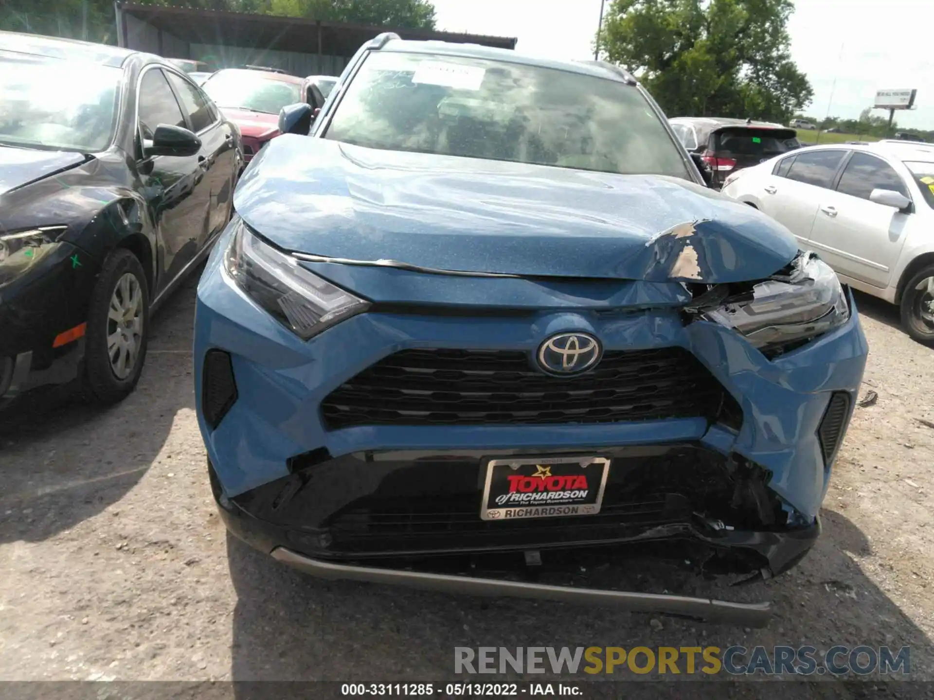 6 Photograph of a damaged car JTM16RFV3NJ017127 TOYOTA RAV4 2022