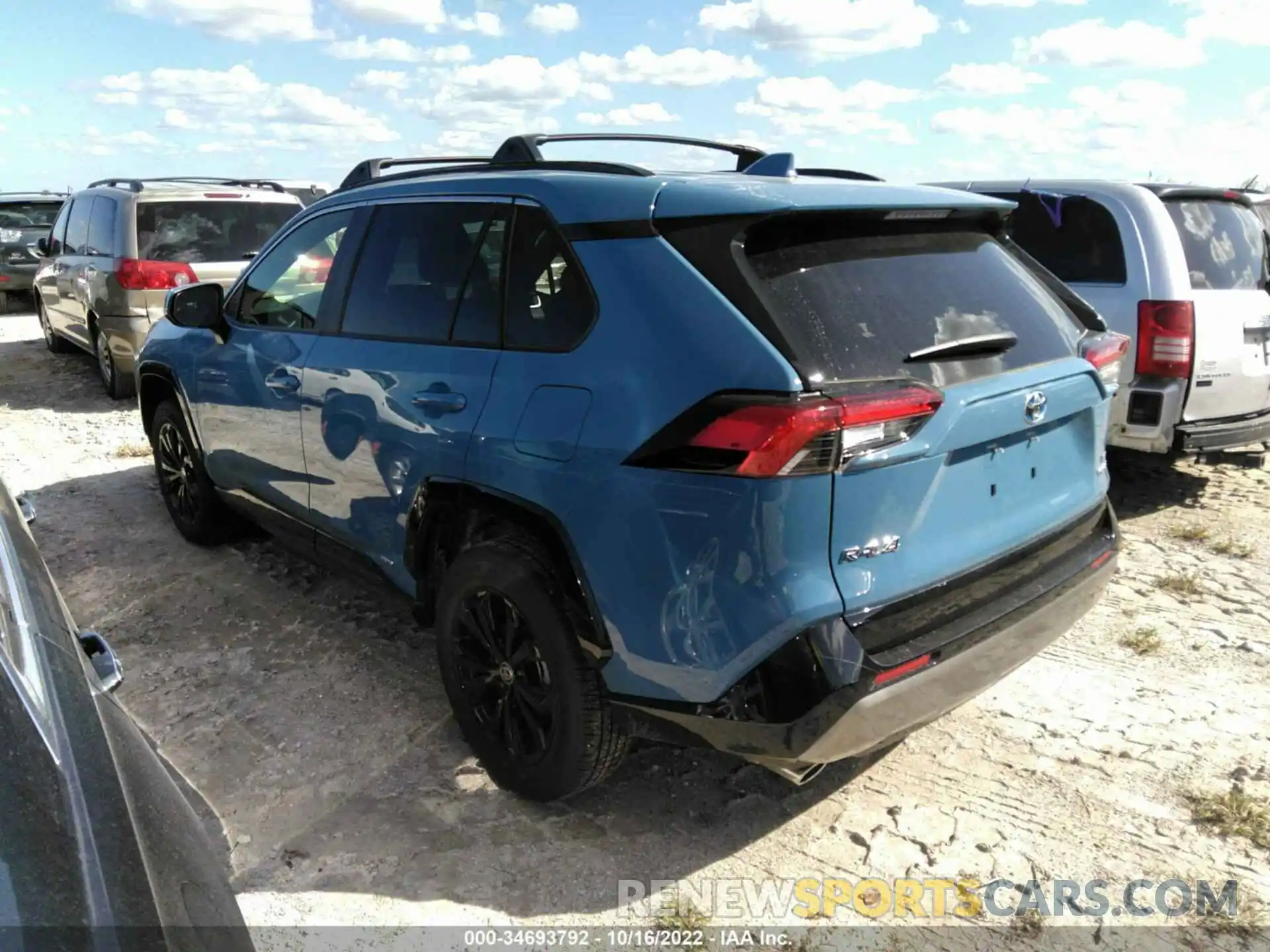 3 Фотография поврежденного автомобиля JTM16RFV4ND063113 TOYOTA RAV4 2022