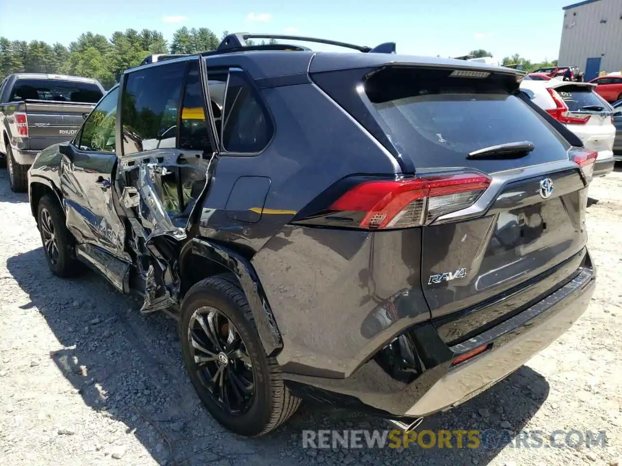 3 Photograph of a damaged car JTM16RFV5NJ013158 TOYOTA RAV4 2022