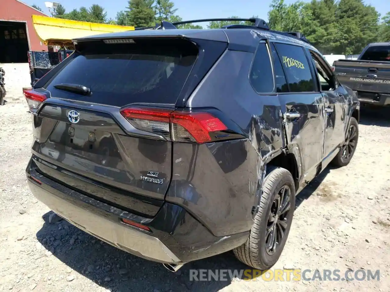 4 Photograph of a damaged car JTM16RFV5NJ013158 TOYOTA RAV4 2022