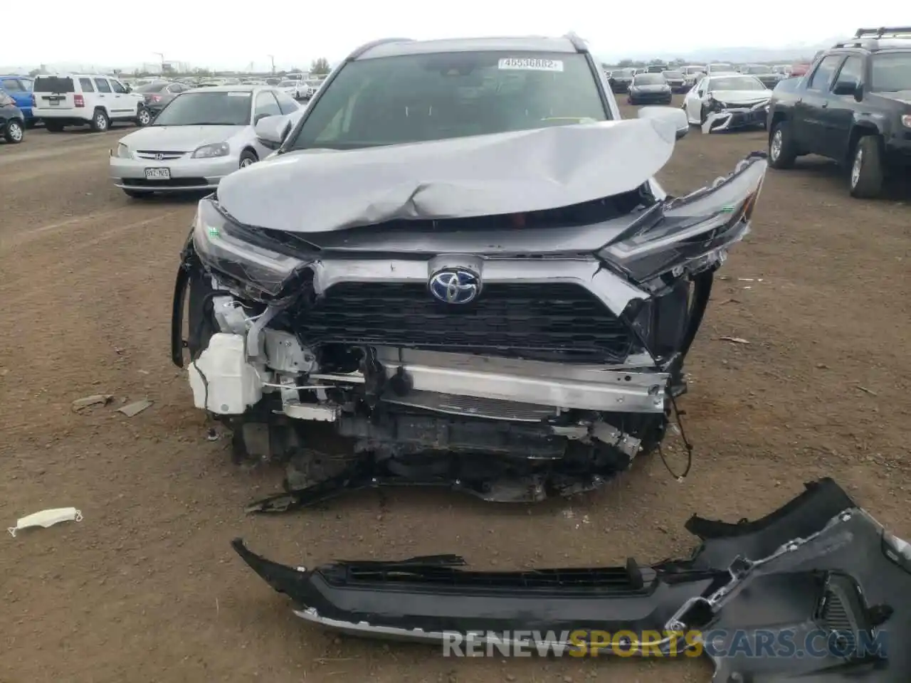 9 Photograph of a damaged car JTM16RFV7ND049075 TOYOTA RAV4 2022