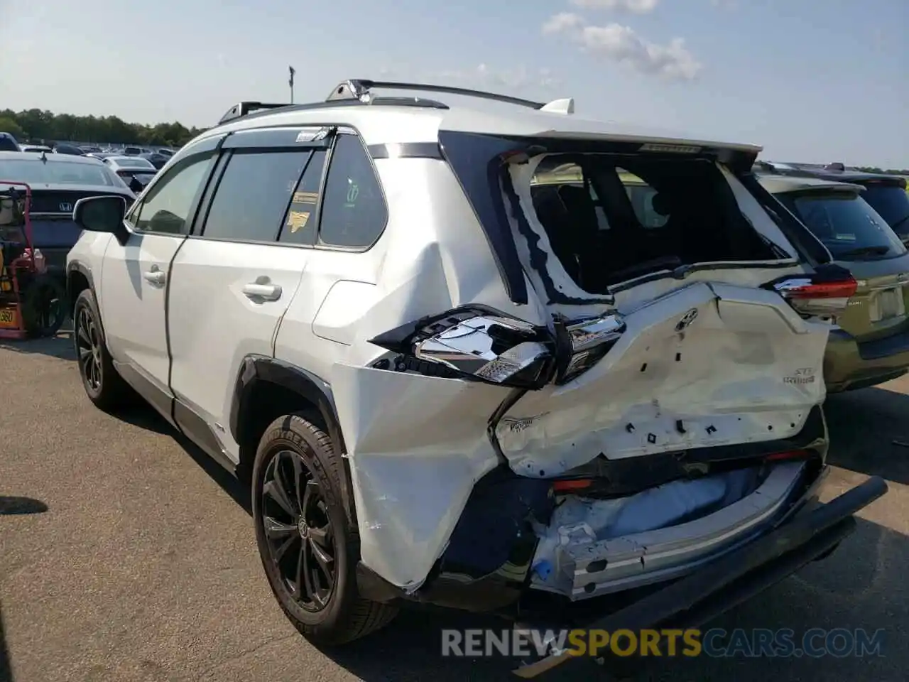 3 Photograph of a damaged car JTM16RFV8ND519792 TOYOTA RAV4 2022