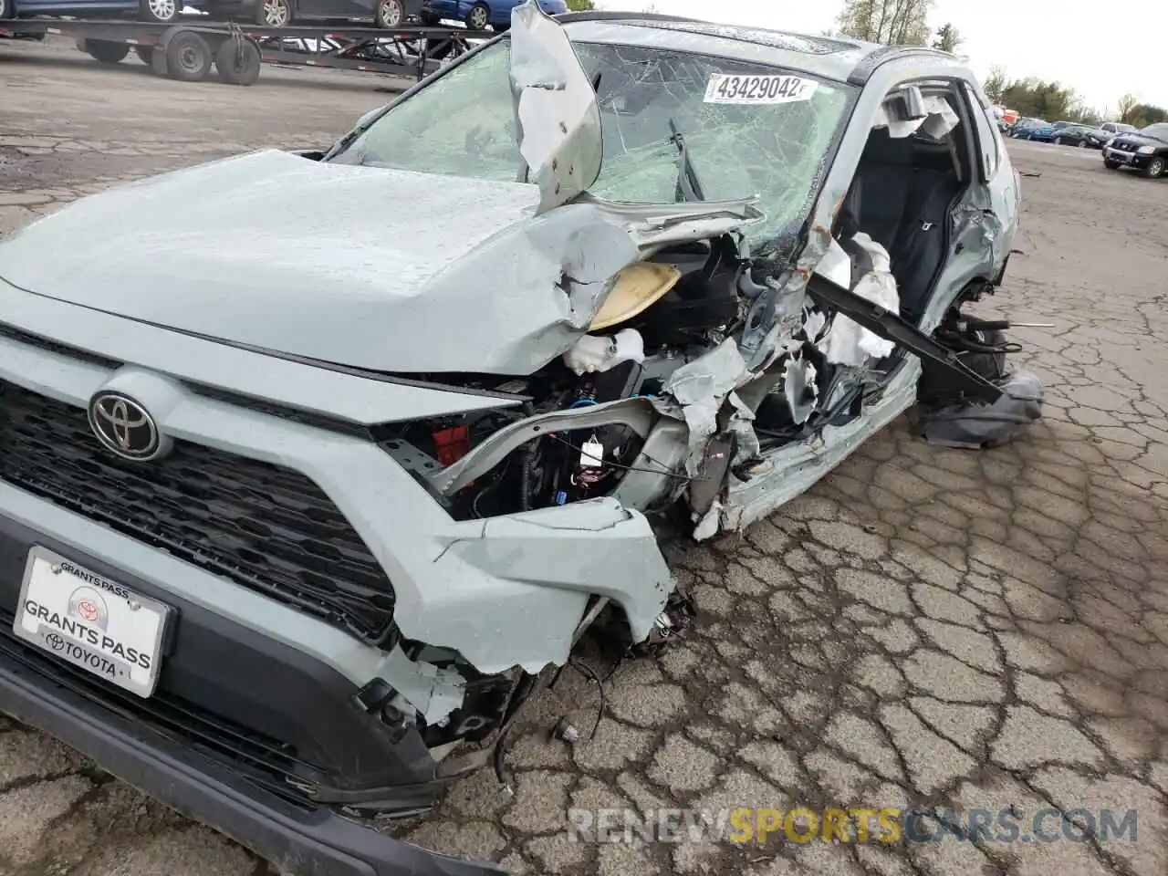 9 Photograph of a damaged car JTMA1RFV6ND085922 TOYOTA RAV4 2022