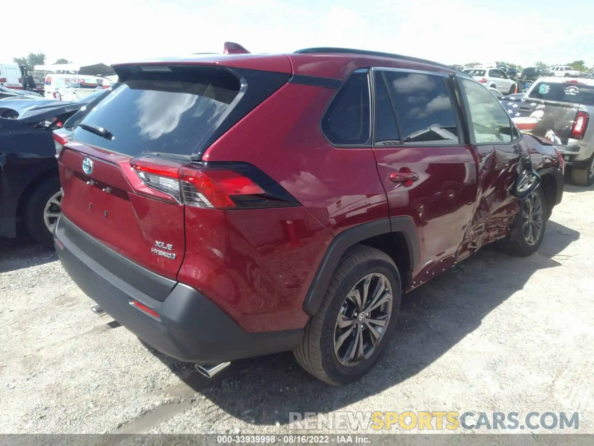 4 Photograph of a damaged car JTMB6RFV5ND063531 TOYOTA RAV4 2022