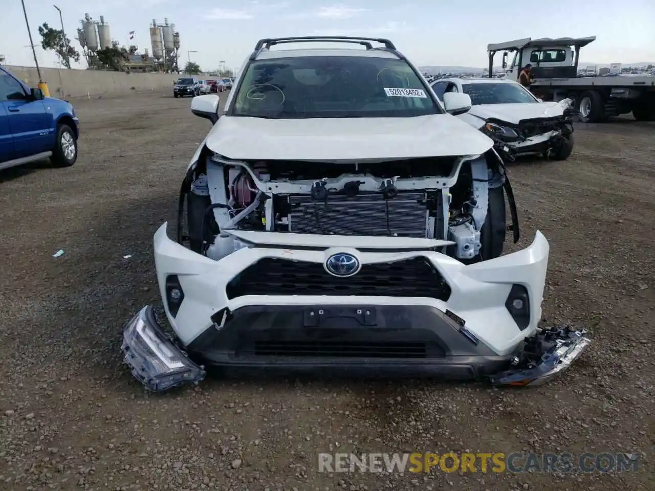 9 Photograph of a damaged car JTMB6RFV5ND525134 TOYOTA RAV4 2022