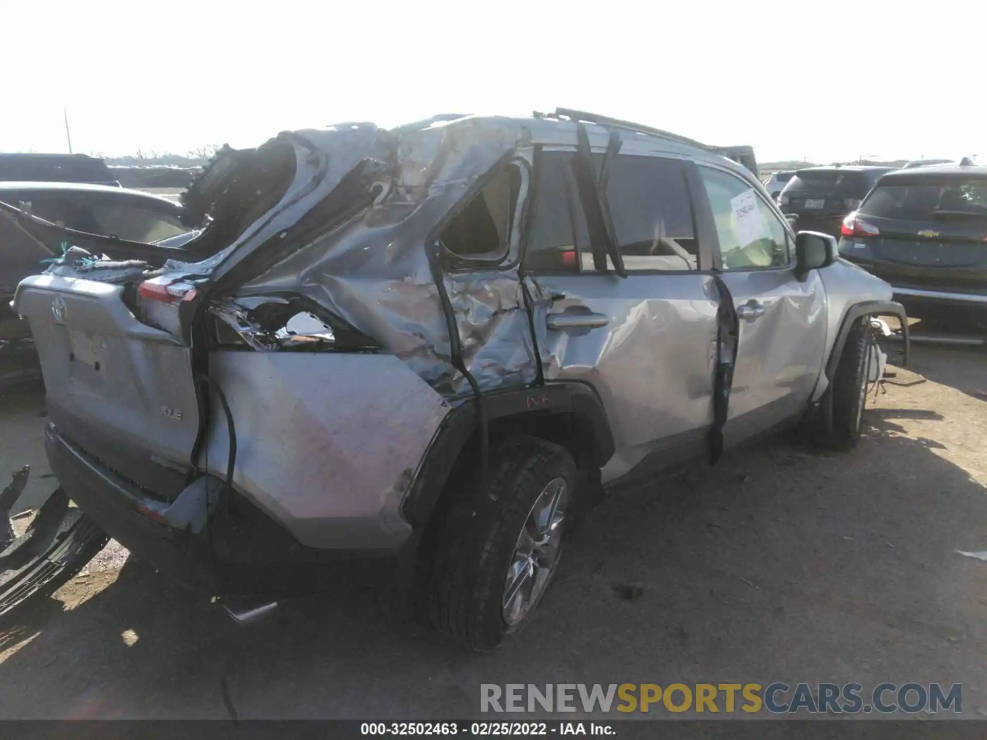 4 Photograph of a damaged car JTMC1RFV4ND086673 TOYOTA RAV4 2022