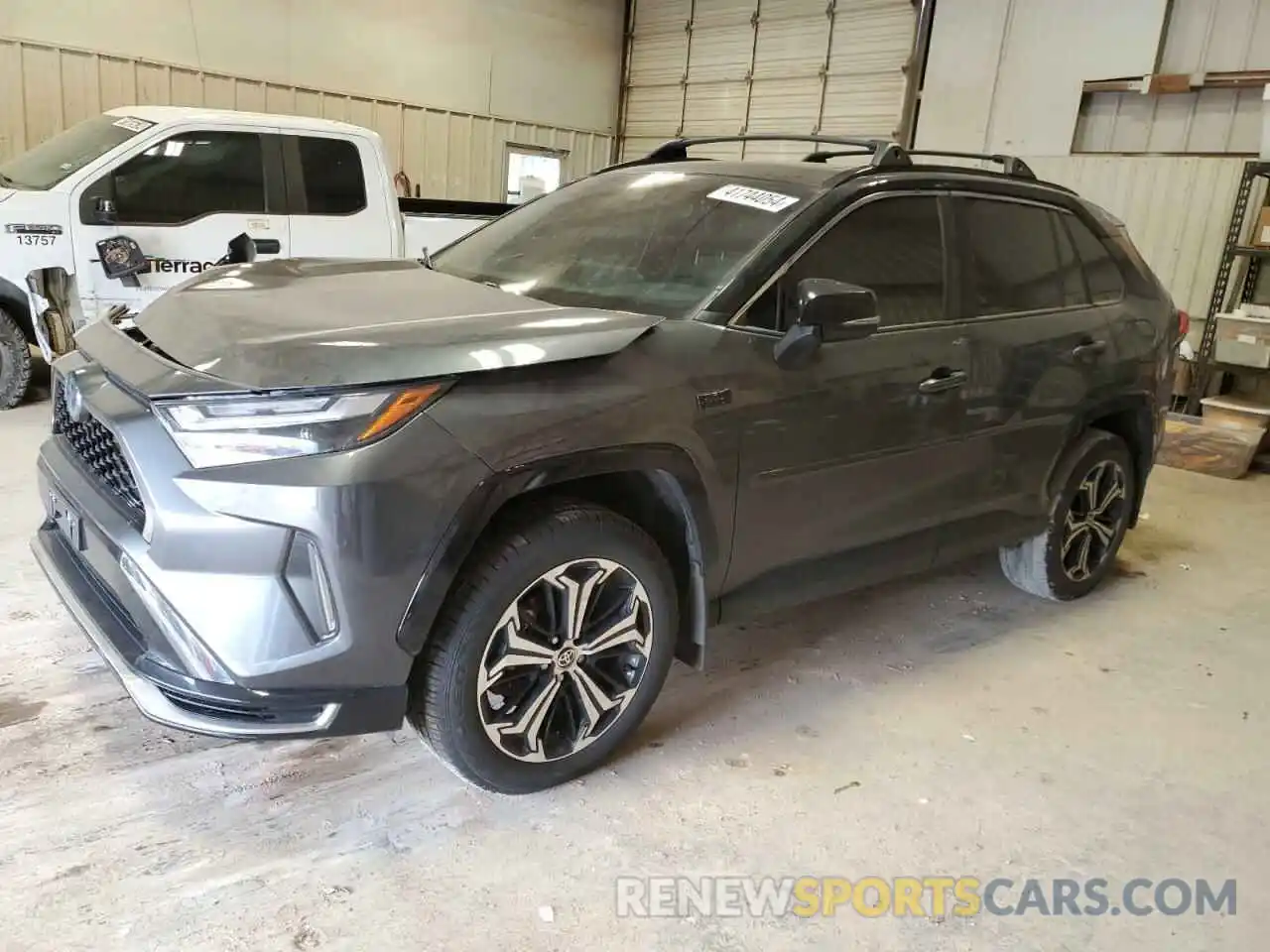 1 Photograph of a damaged car JTMEB3FV7ND081289 TOYOTA RAV4 2022