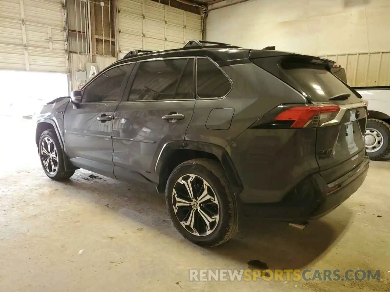 2 Photograph of a damaged car JTMEB3FV7ND081289 TOYOTA RAV4 2022