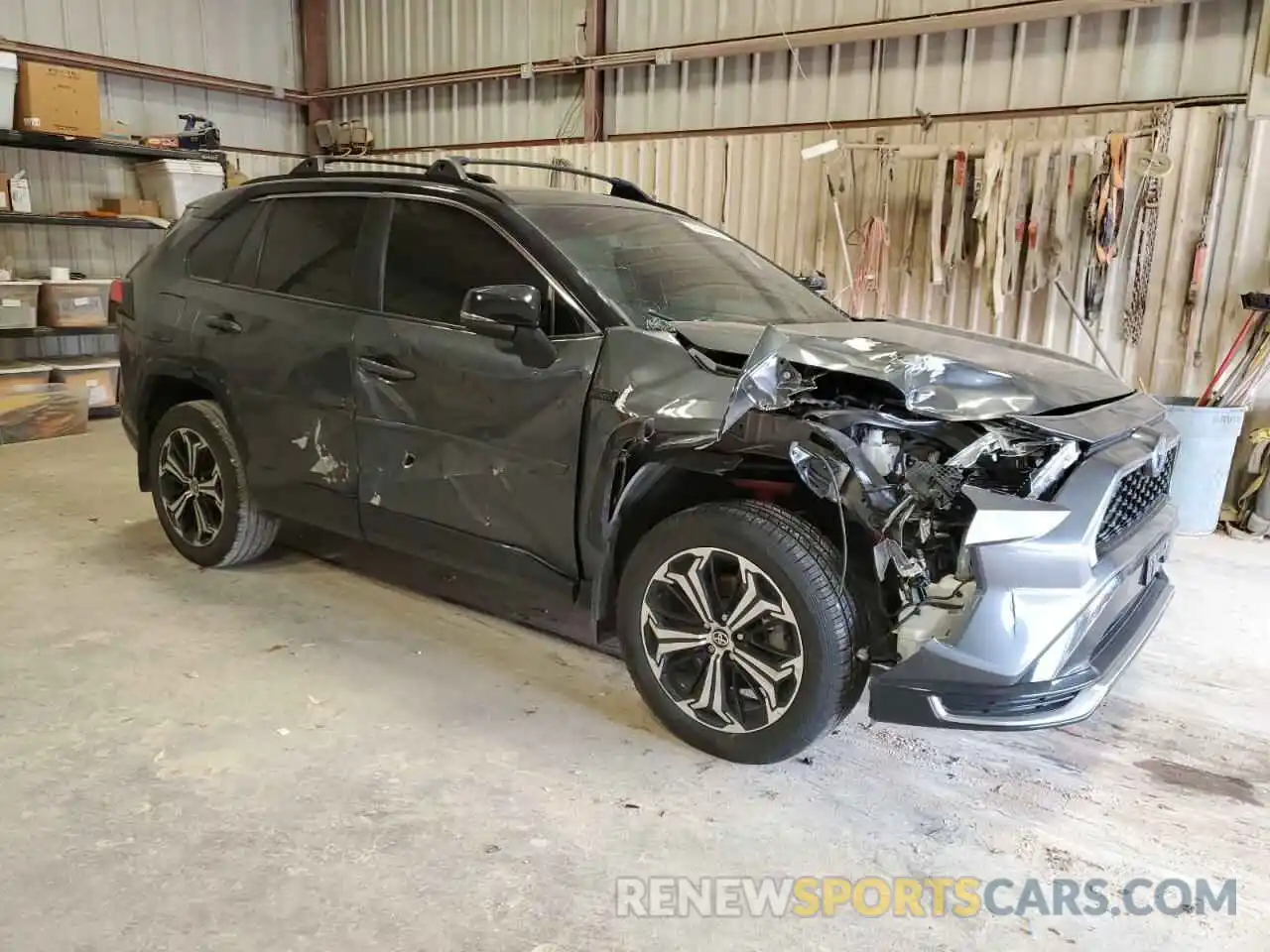 4 Photograph of a damaged car JTMEB3FV7ND081289 TOYOTA RAV4 2022