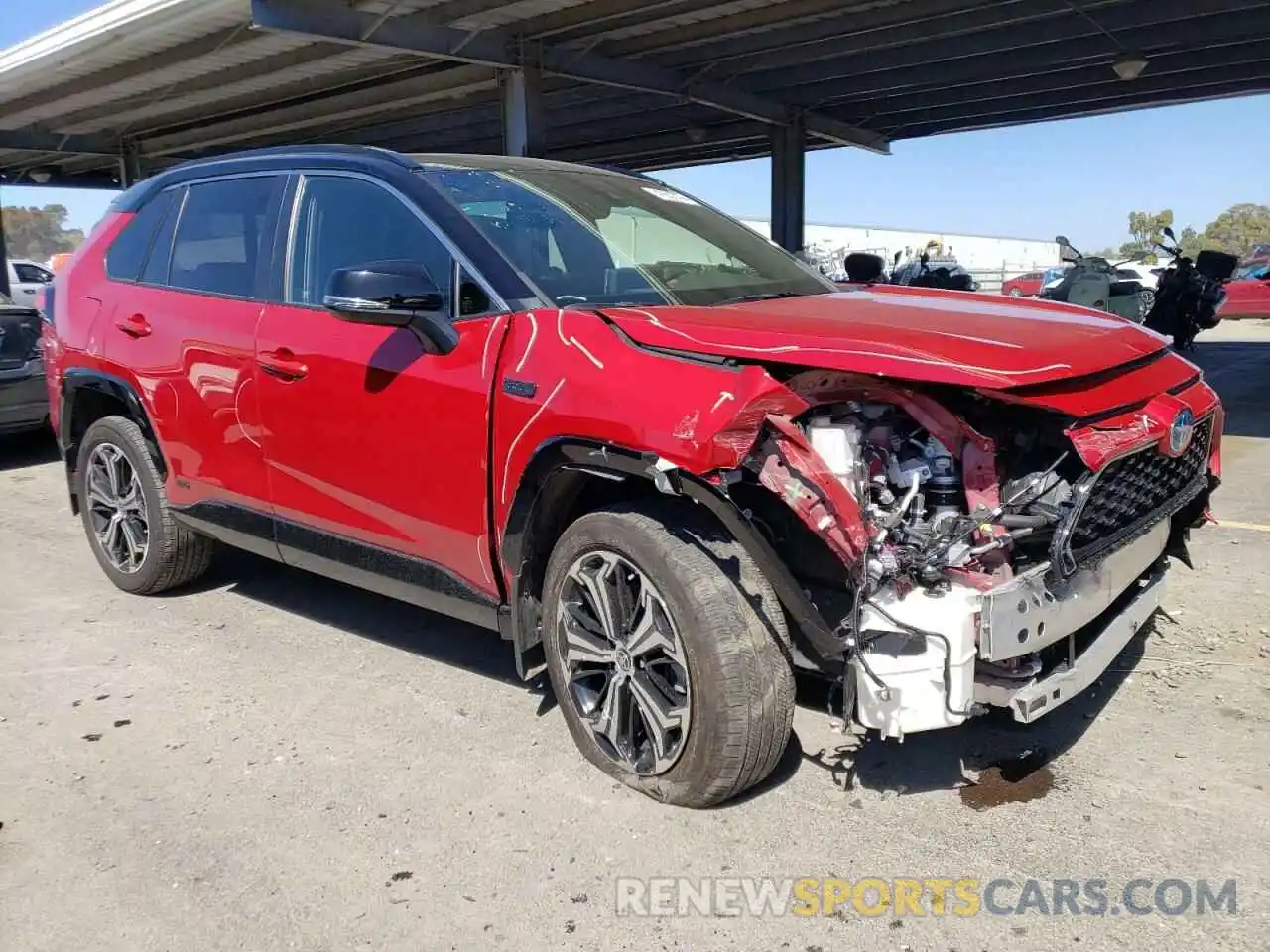 4 Photograph of a damaged car JTMEB3FV9ND108878 TOYOTA RAV4 2022