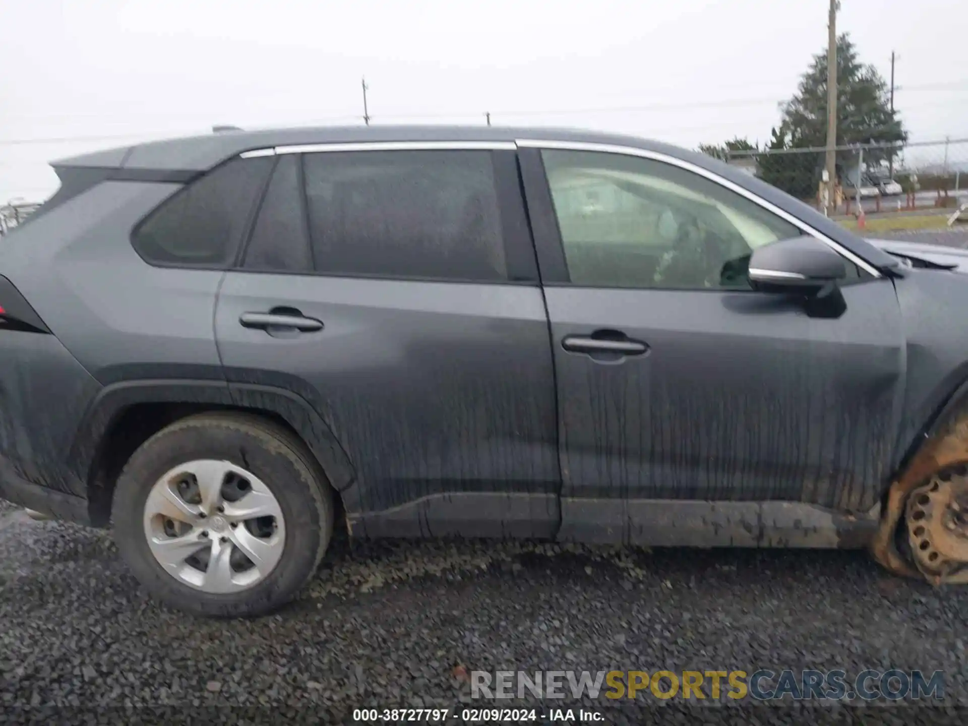 13 Photograph of a damaged car JTMK1RFV0ND090666 TOYOTA RAV4 2022