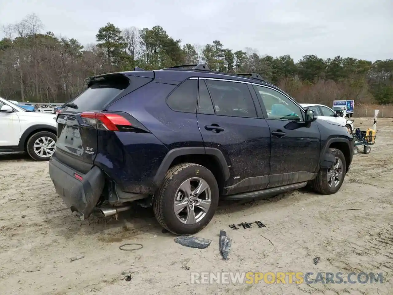 3 Photograph of a damaged car JTMRWRFV4ND156362 TOYOTA RAV4 2022