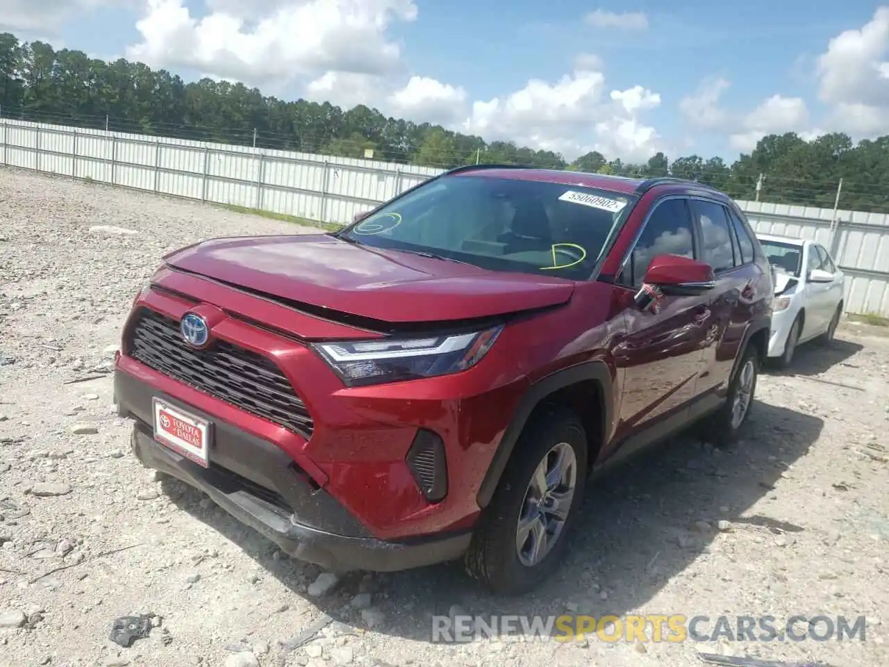 2 Photograph of a damaged car JTMRWRFV6ND149008 TOYOTA RAV4 2022