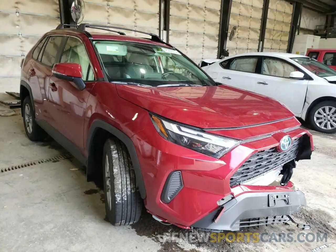 1 Фотография поврежденного автомобиля JTMRWRFVXND564574 TOYOTA RAV4 2022