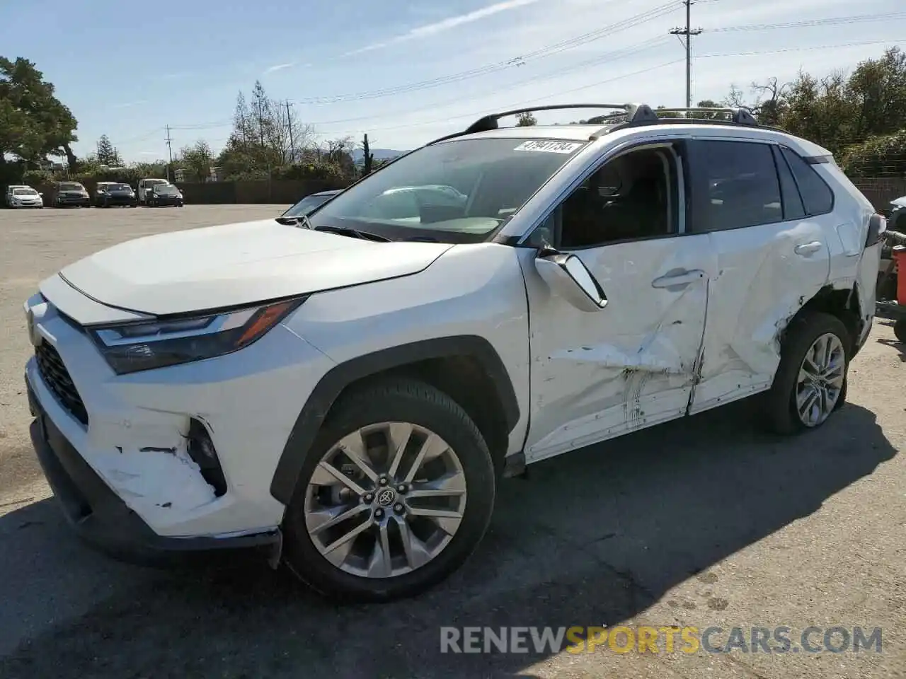 1 Photograph of a damaged car 2T3A1RFV8PW377657 TOYOTA RAV4 2023