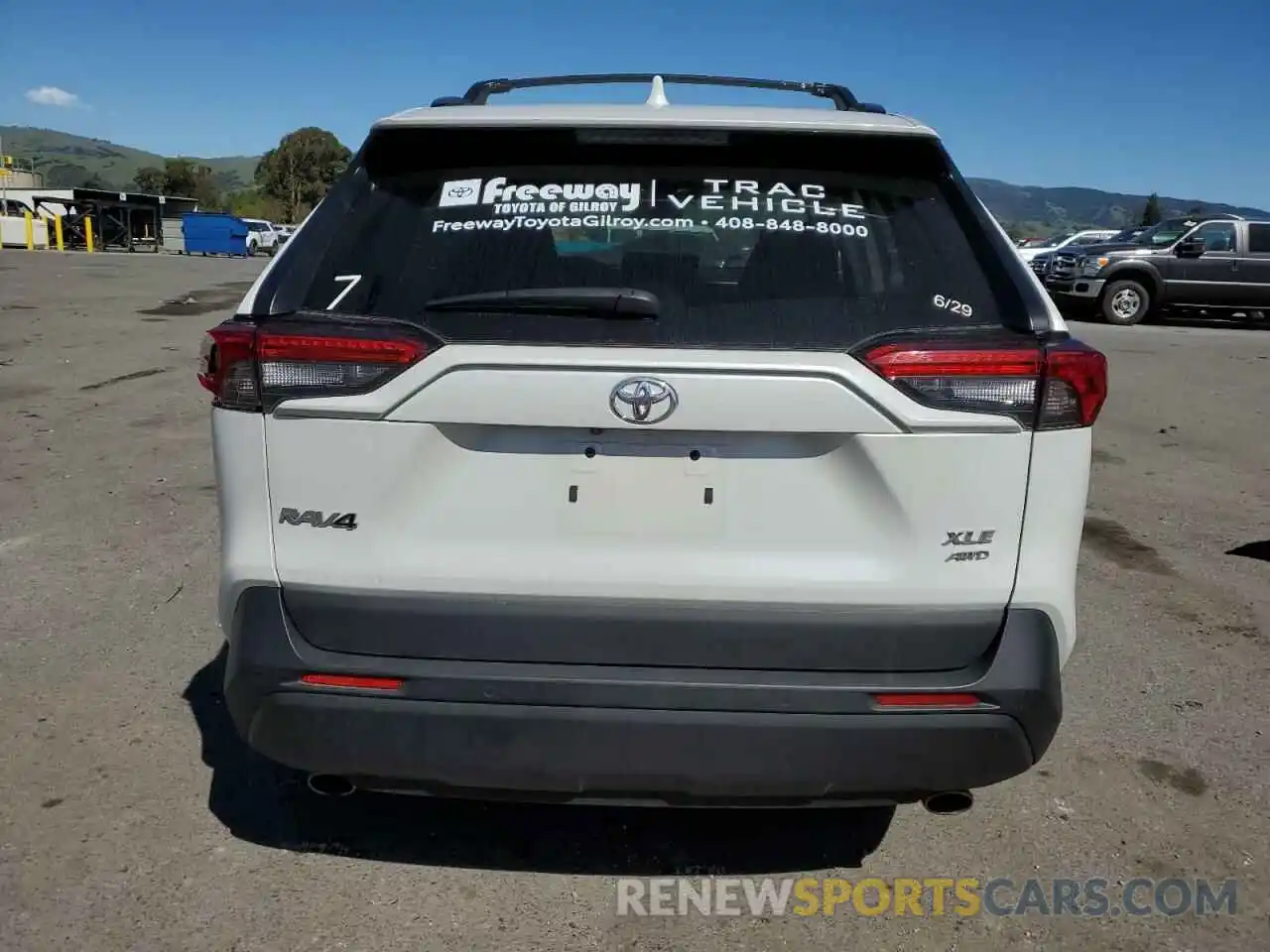 12 Photograph of a damaged car 2T3A1RFV8PW377657 TOYOTA RAV4 2023