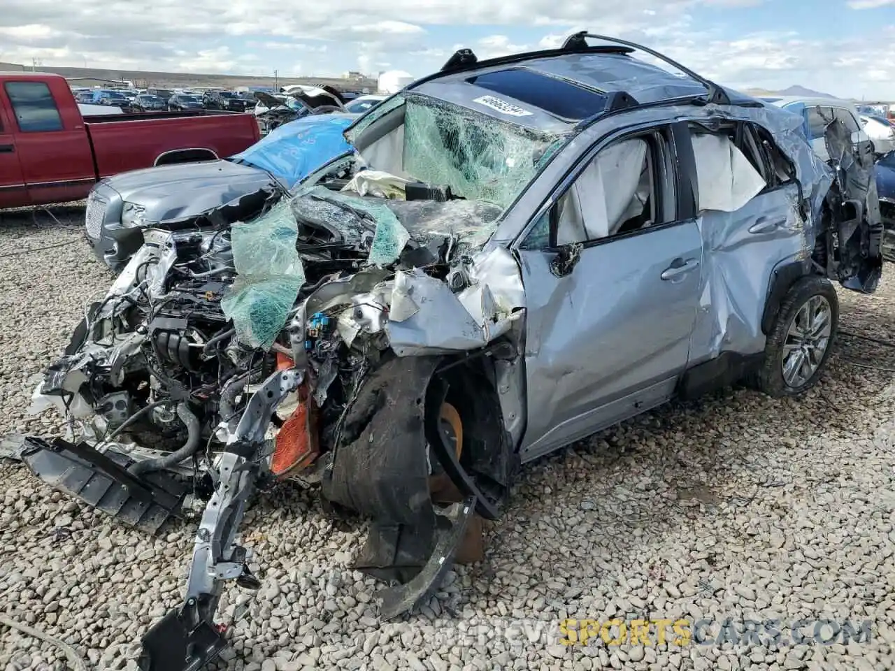 1 Photograph of a damaged car 2T3A1RFV8PW405554 TOYOTA RAV4 2023