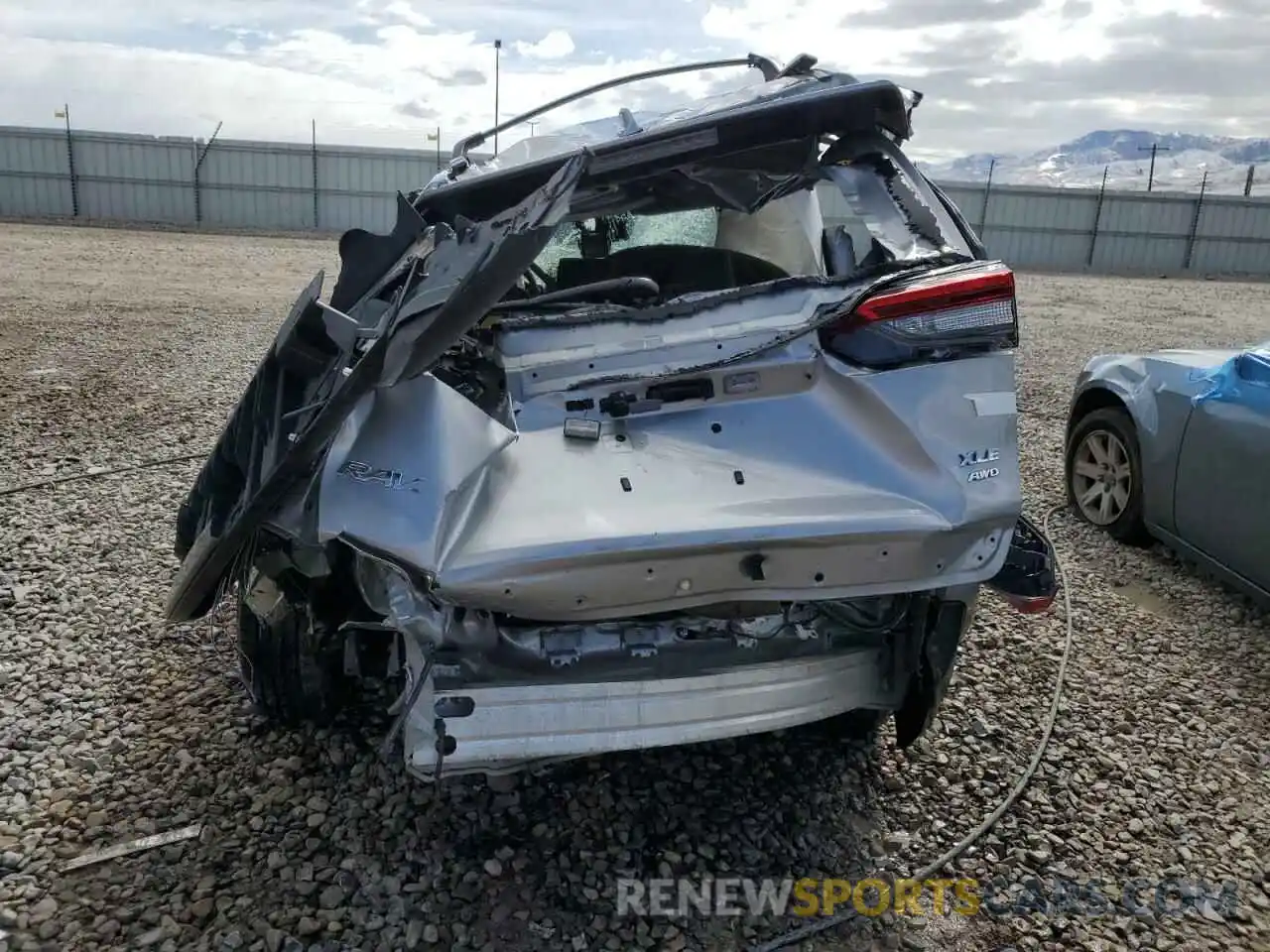 6 Photograph of a damaged car 2T3A1RFV8PW405554 TOYOTA RAV4 2023