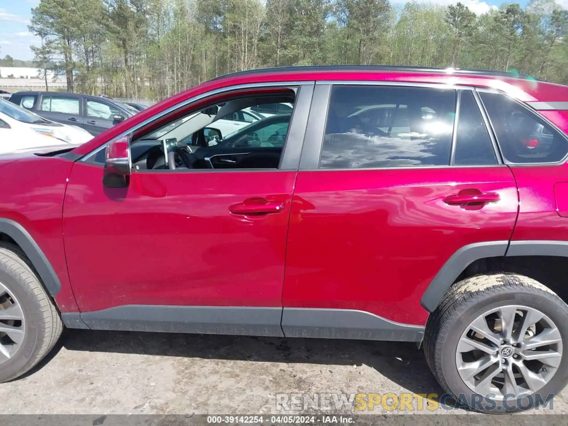 14 Photograph of a damaged car 2T3C1RFV0PW259305 TOYOTA RAV4 2023