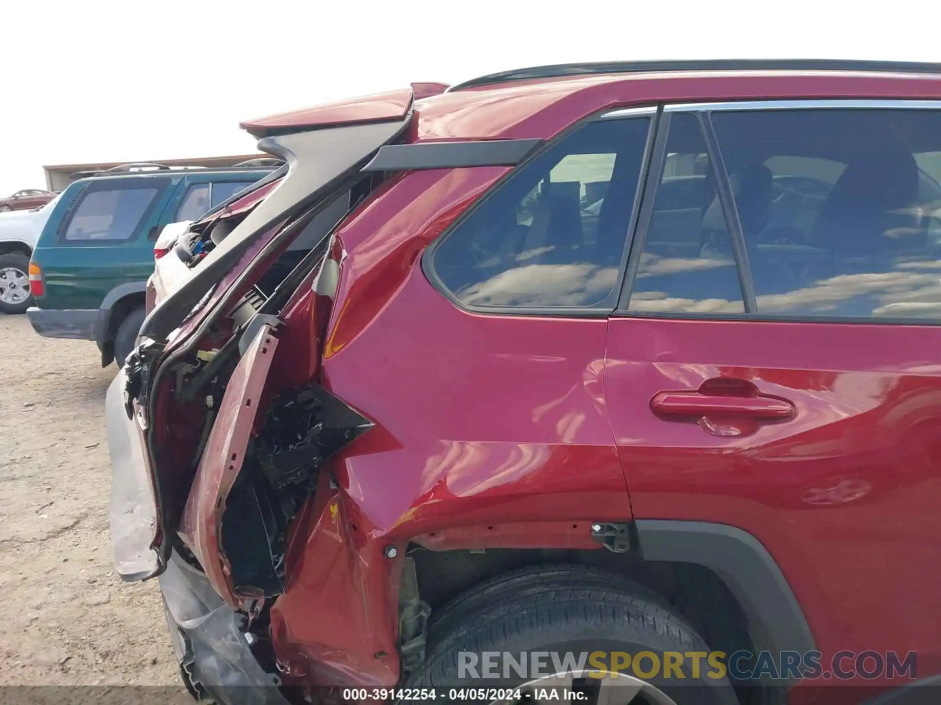 17 Photograph of a damaged car 2T3C1RFV0PW259305 TOYOTA RAV4 2023