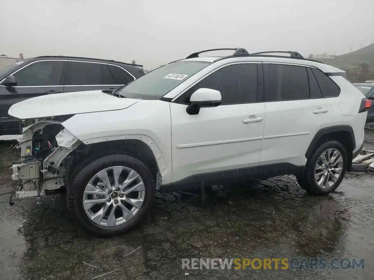 1 Photograph of a damaged car 2T3C1RFV3PW293657 TOYOTA RAV4 2023