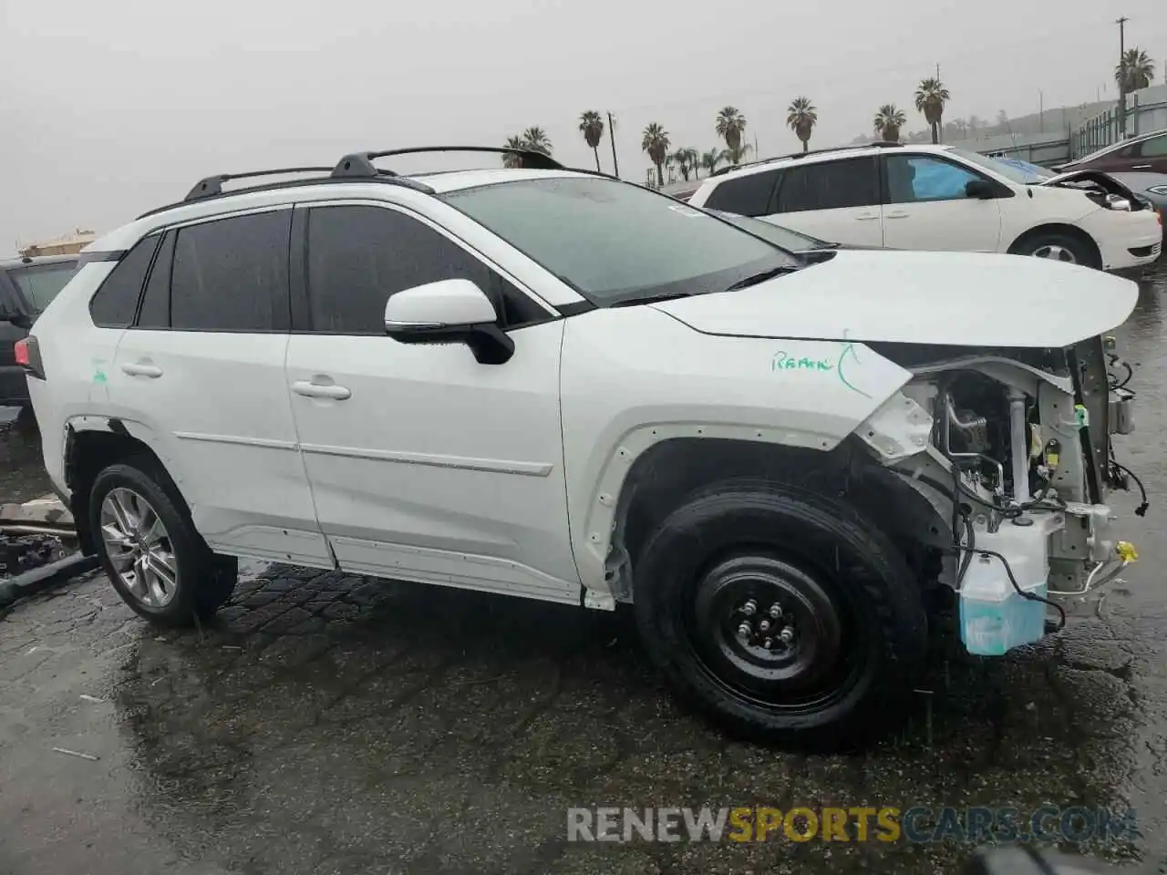 4 Photograph of a damaged car 2T3C1RFV3PW293657 TOYOTA RAV4 2023