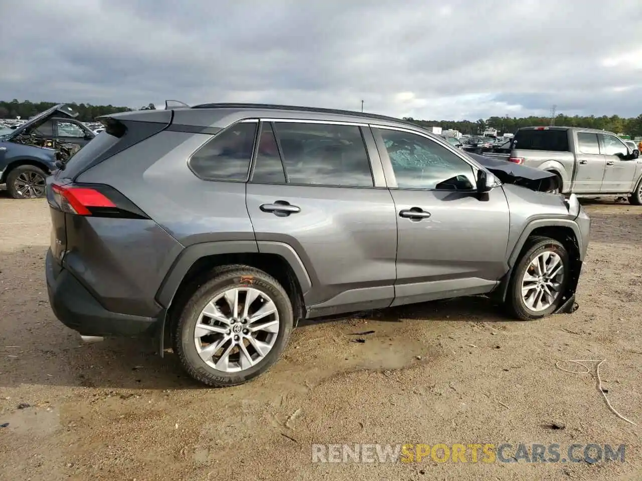 3 Photograph of a damaged car 2T3C1RFV7PC217408 TOYOTA RAV4 2023