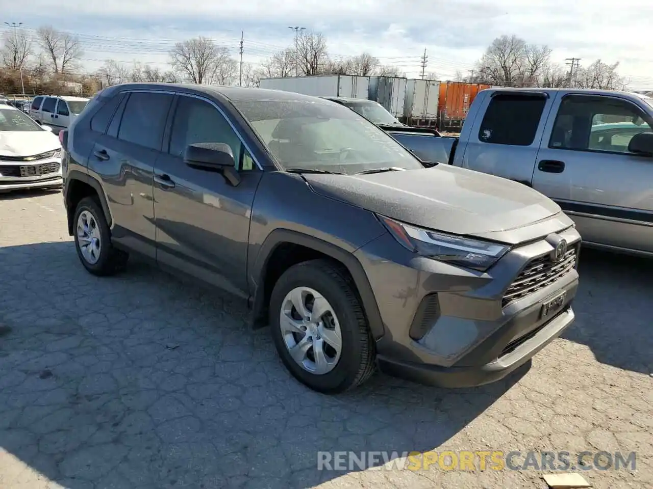 4 Photograph of a damaged car 2T3F1RFVXPC340326 TOYOTA RAV4 2023