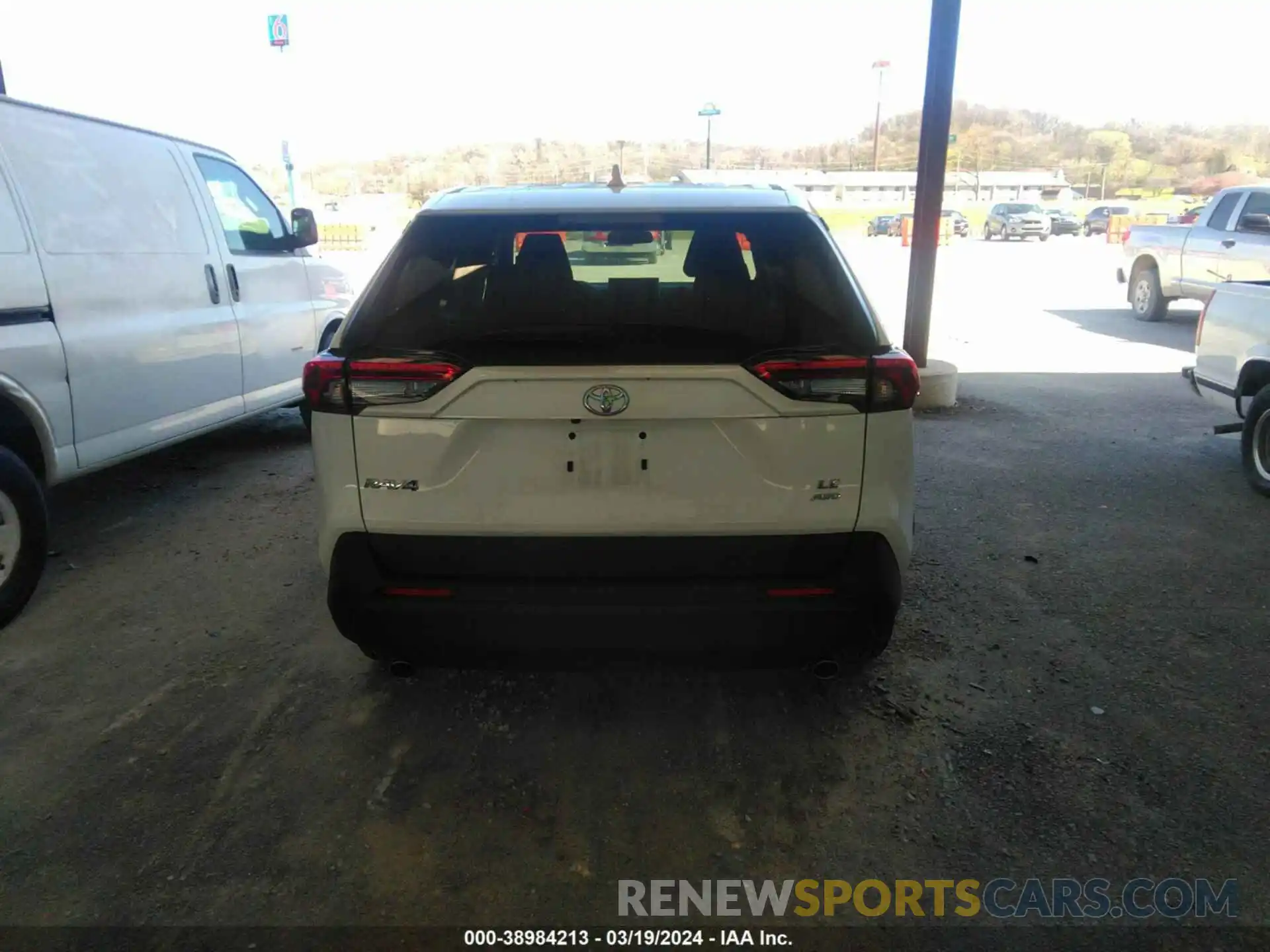 15 Photograph of a damaged car 2T3G1RFV5PW362396 TOYOTA RAV4 2023