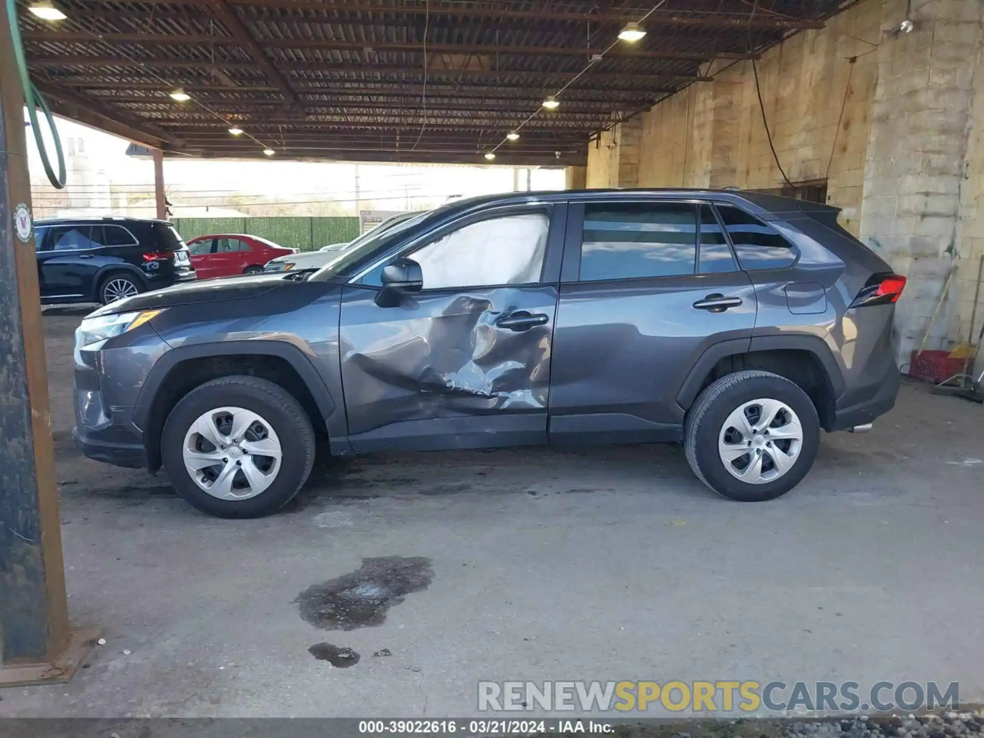 14 Photograph of a damaged car 2T3H1RFV2PC226877 TOYOTA RAV4 2023