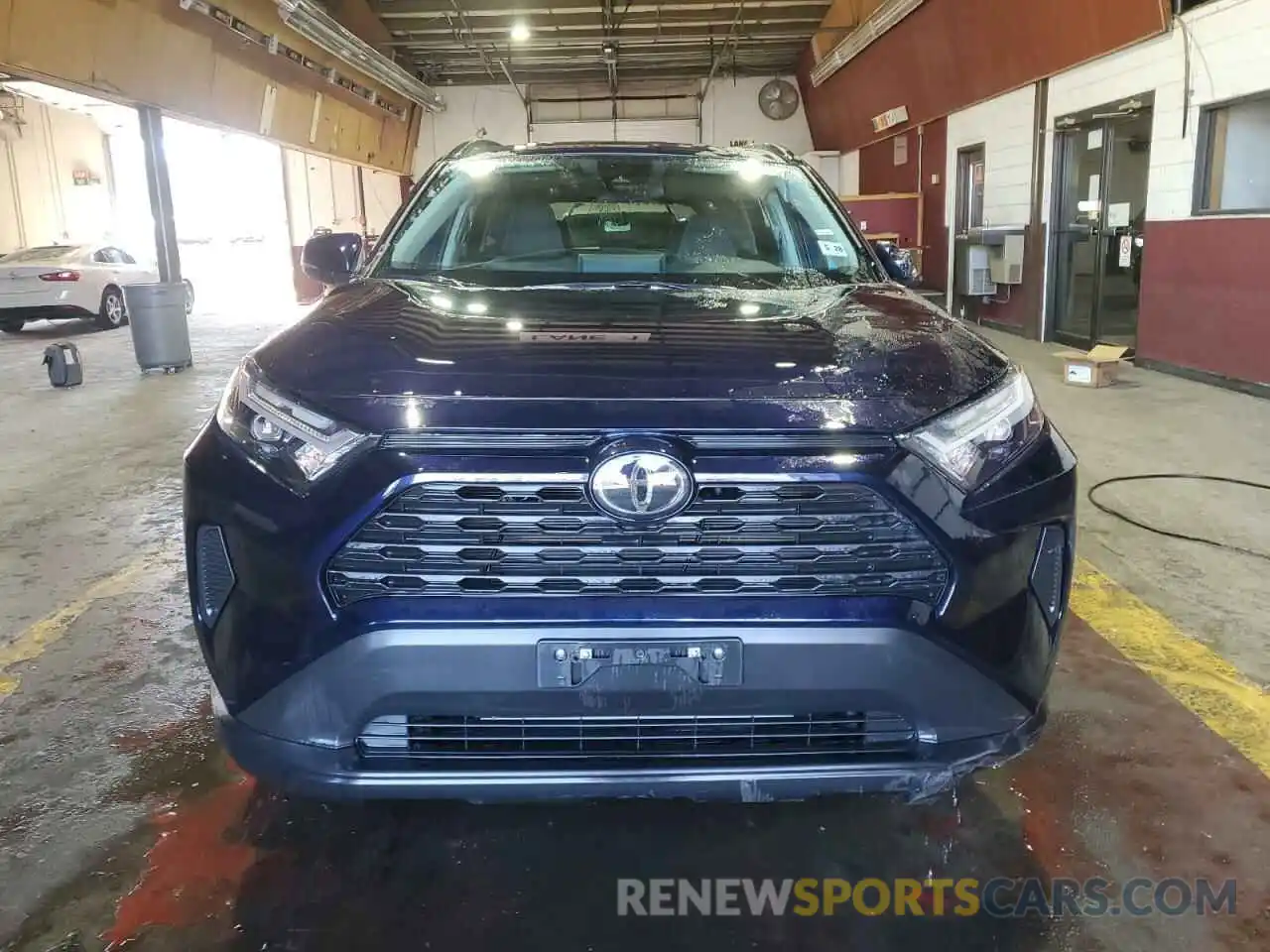 5 Photograph of a damaged car 2T3P1RFV1PW365392 TOYOTA RAV4 2023