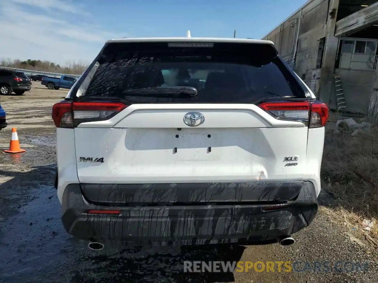 6 Photograph of a damaged car 2T3P1RFV1PW368633 TOYOTA RAV4 2023