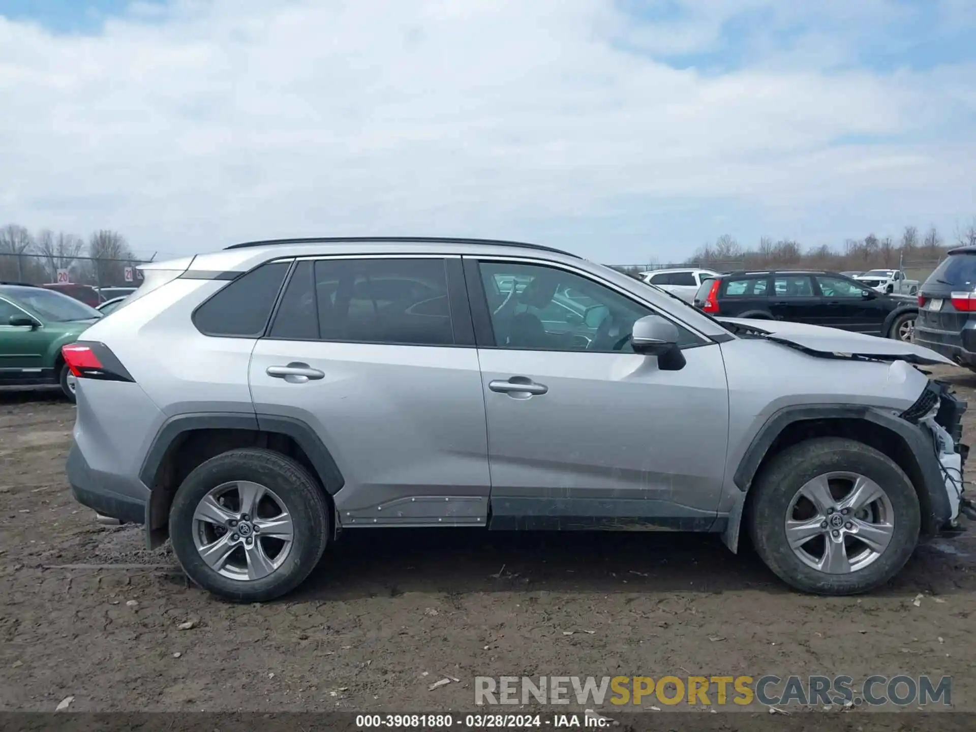 14 Photograph of a damaged car 2T3P1RFV4PC340648 TOYOTA RAV4 2023