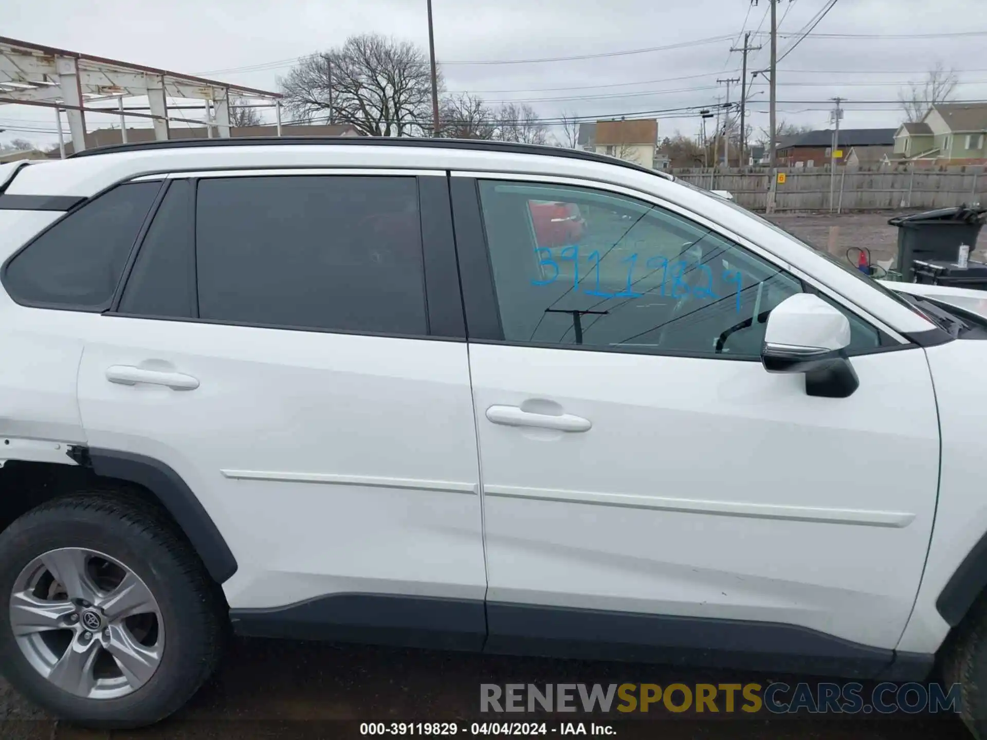 13 Photograph of a damaged car 2T3P1RFV5PC329352 TOYOTA RAV4 2023