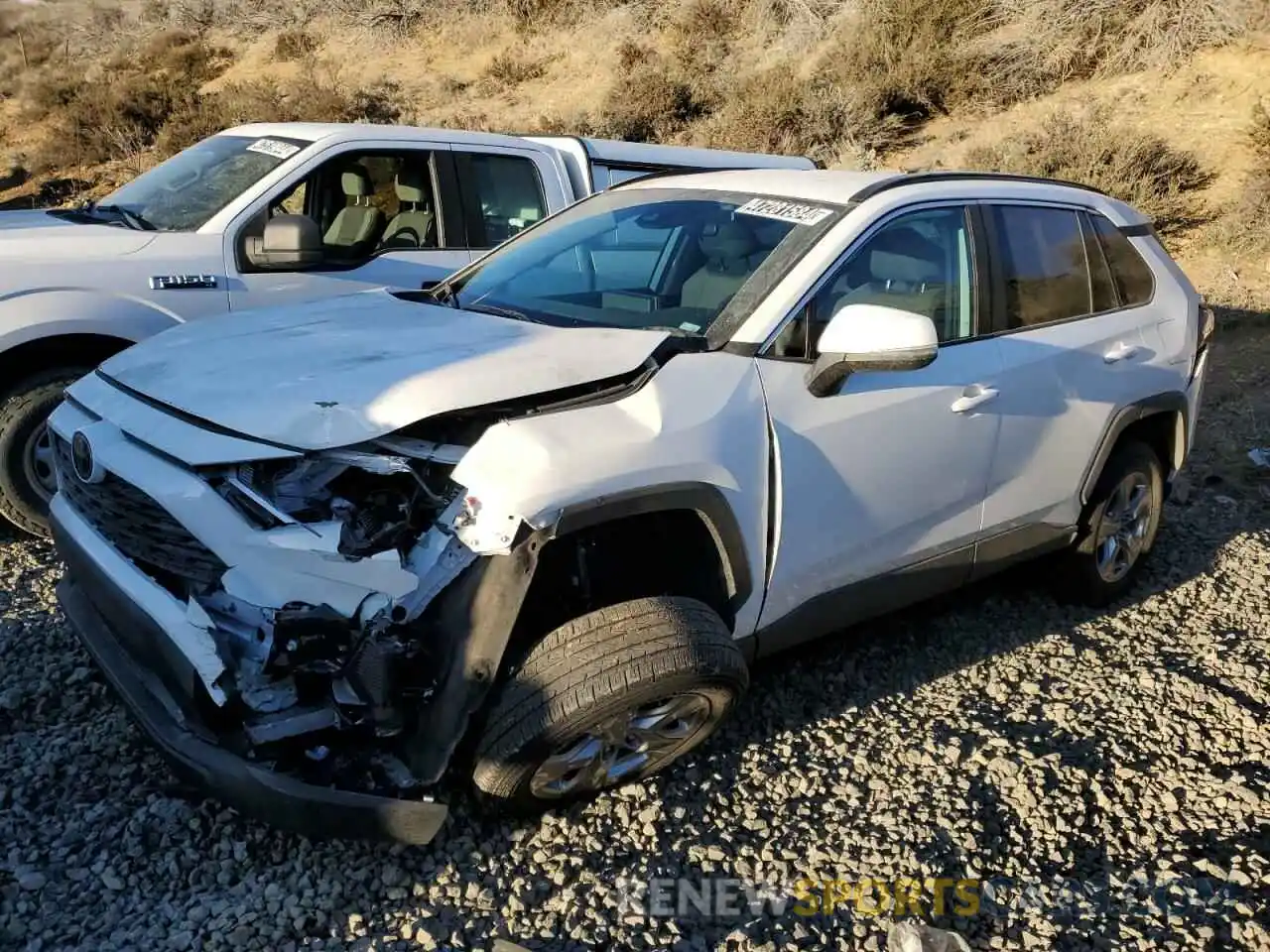 1 Photograph of a damaged car 2T3P1RFV5PW390280 TOYOTA RAV4 2023