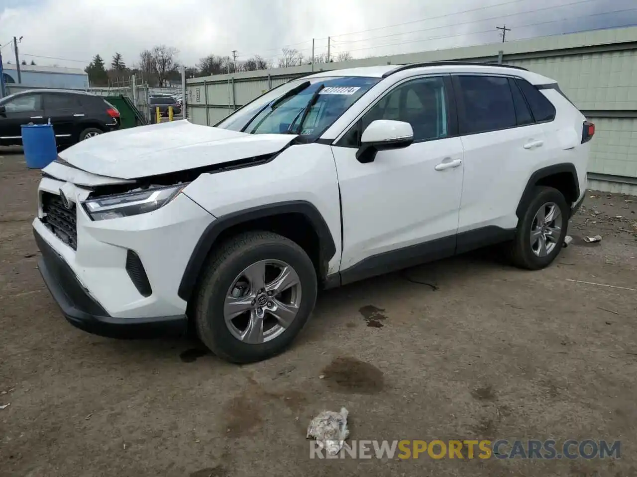 1 Photograph of a damaged car 2T3P1RFV6PW333876 TOYOTA RAV4 2023