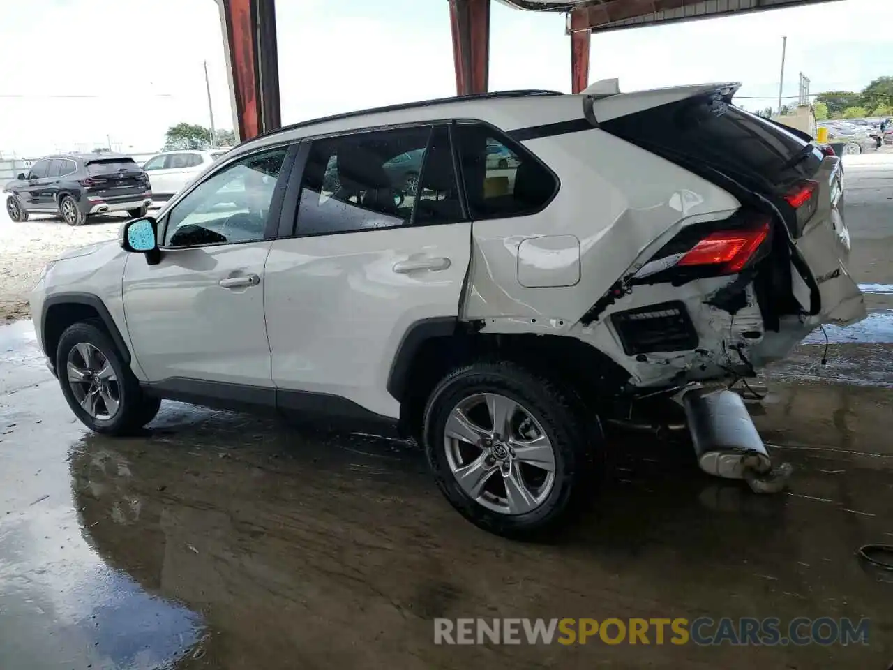 2 Photograph of a damaged car 2T3W1RFV4PC237547 TOYOTA RAV4 2023