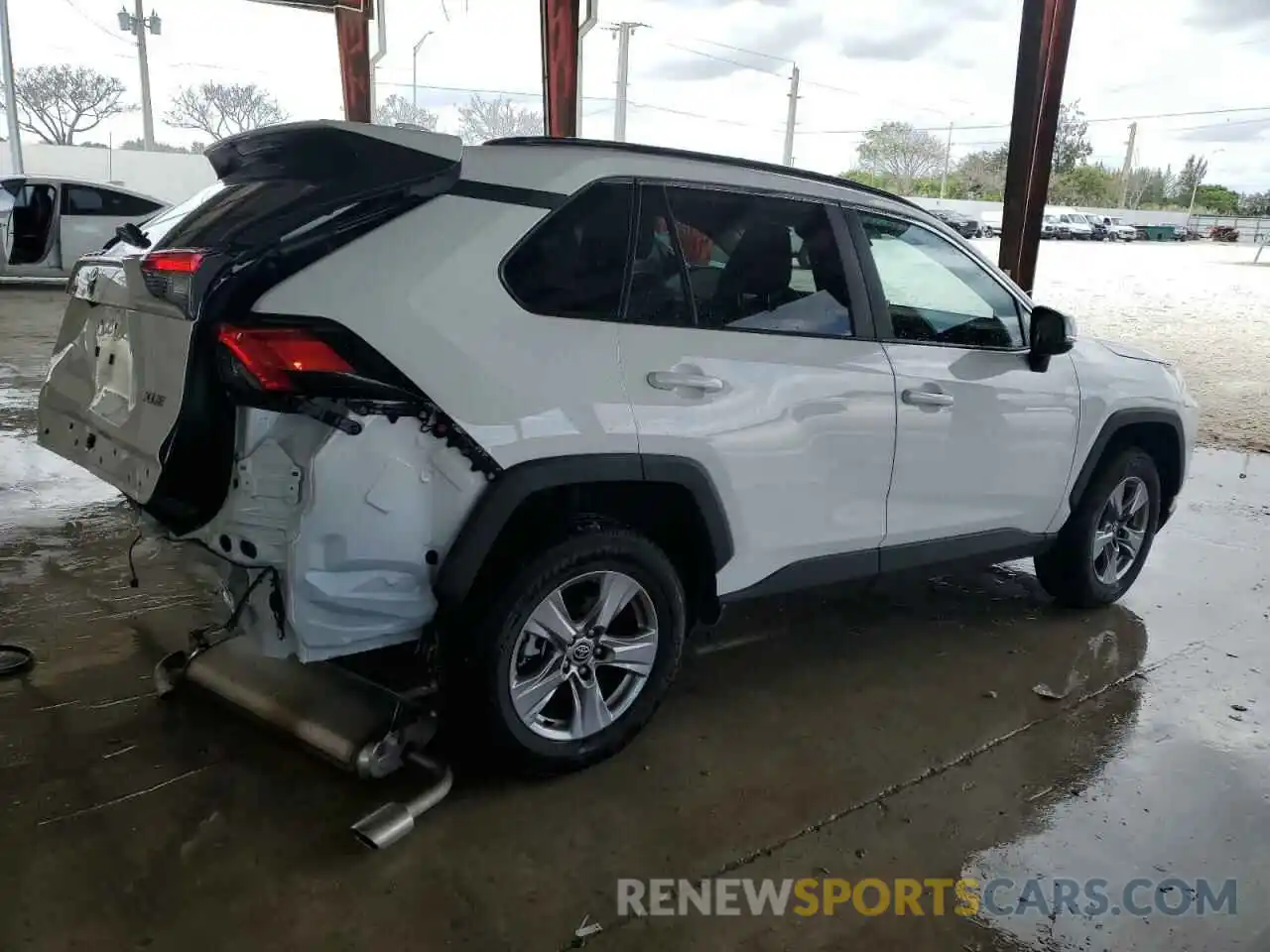 3 Photograph of a damaged car 2T3W1RFV4PC237547 TOYOTA RAV4 2023