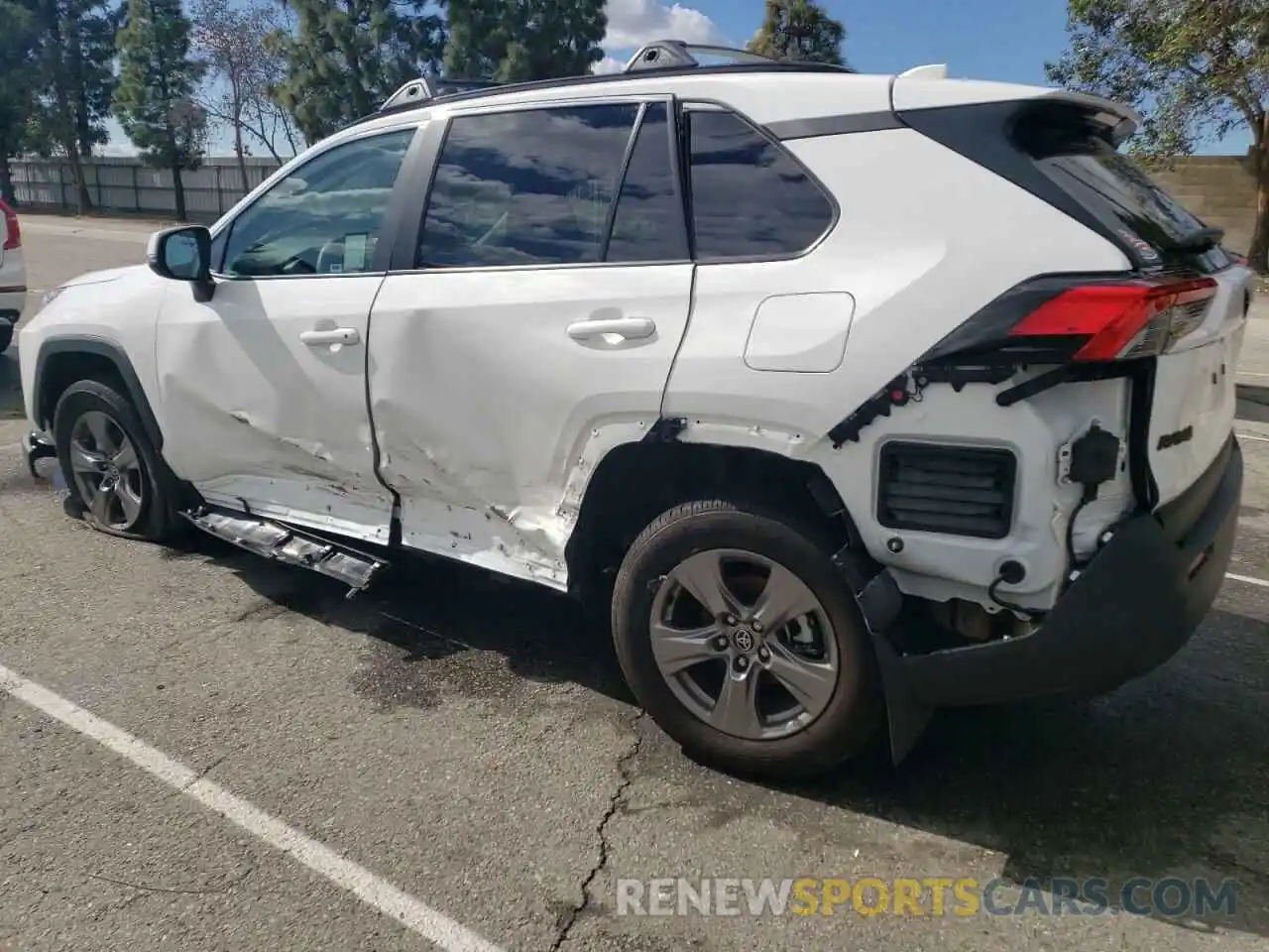 2 Photograph of a damaged car 2T3W1RFV5PC246287 TOYOTA RAV4 2023