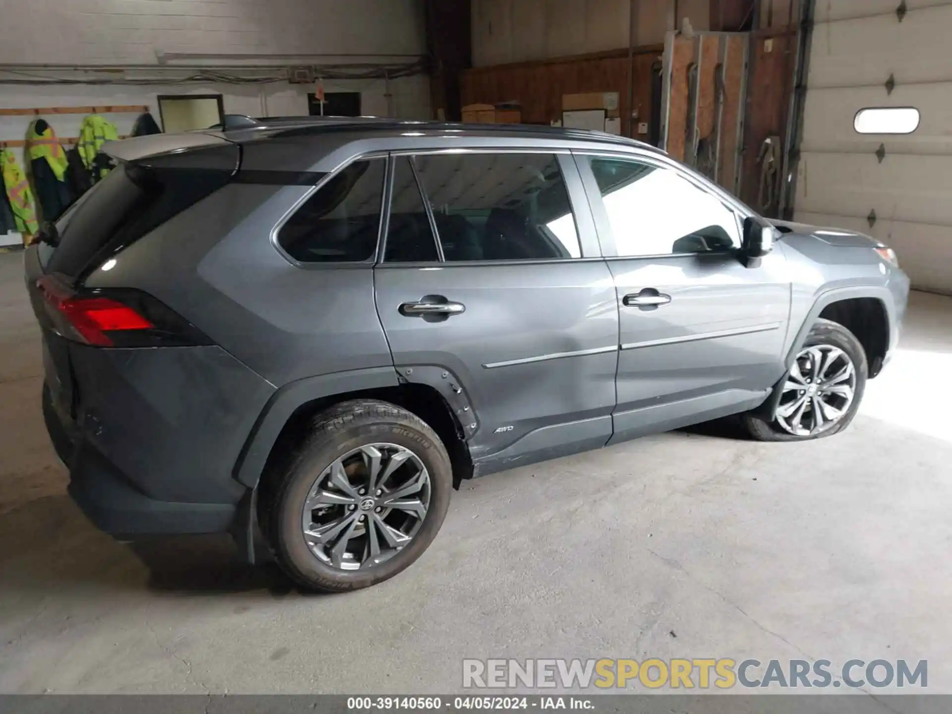 4 Photograph of a damaged car 4T3D6RFV4PU115164 TOYOTA RAV4 2023