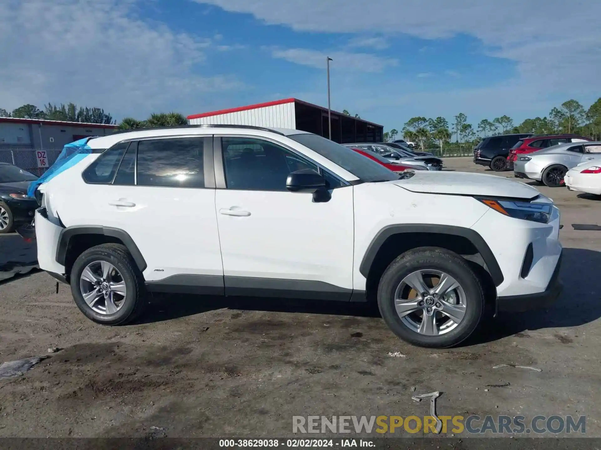 13 Photograph of a damaged car 4T3LWRFV2PU105776 TOYOTA RAV4 2023