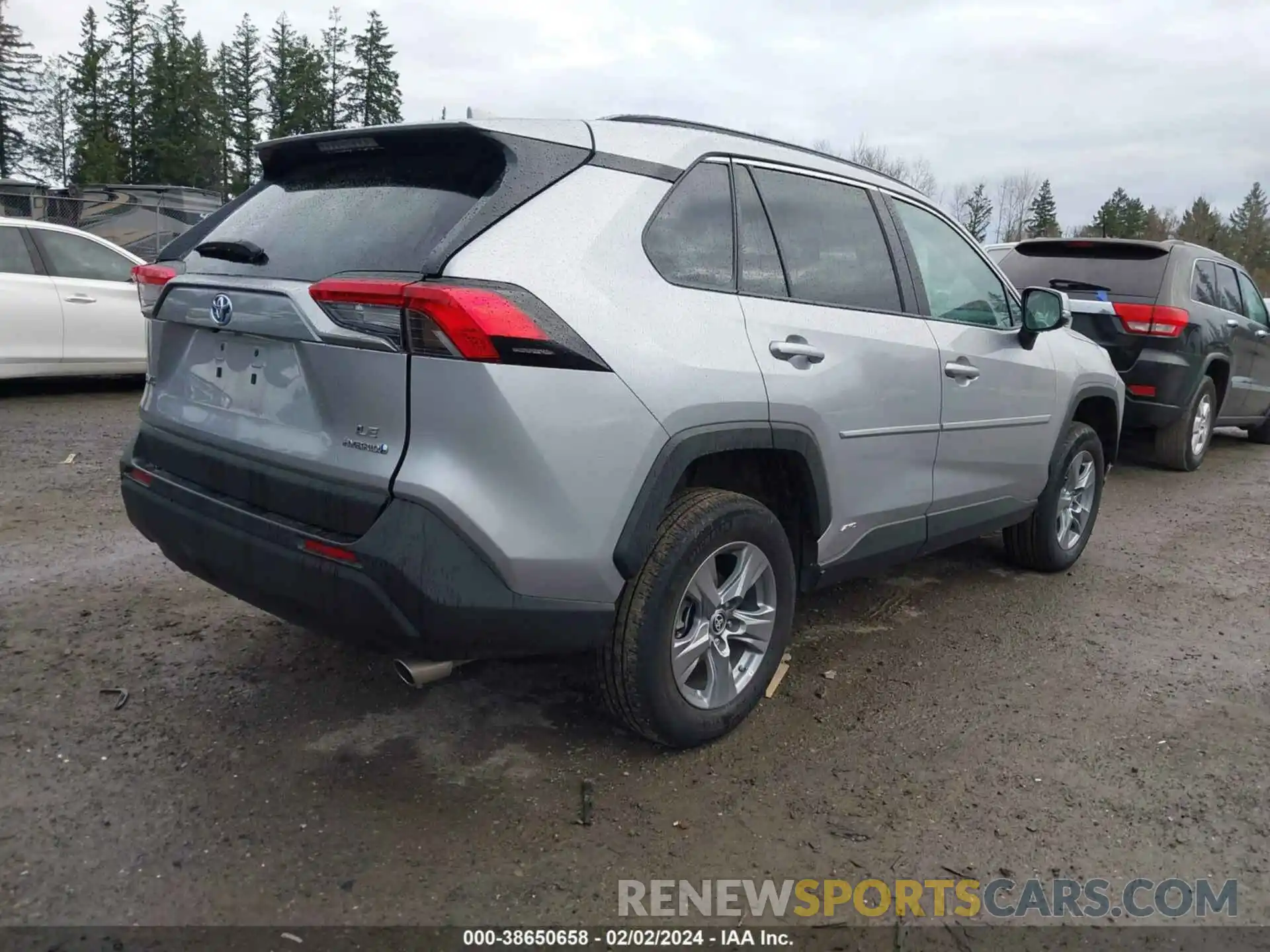 4 Photograph of a damaged car 4T3MWRFV2PU088787 TOYOTA RAV4 2023