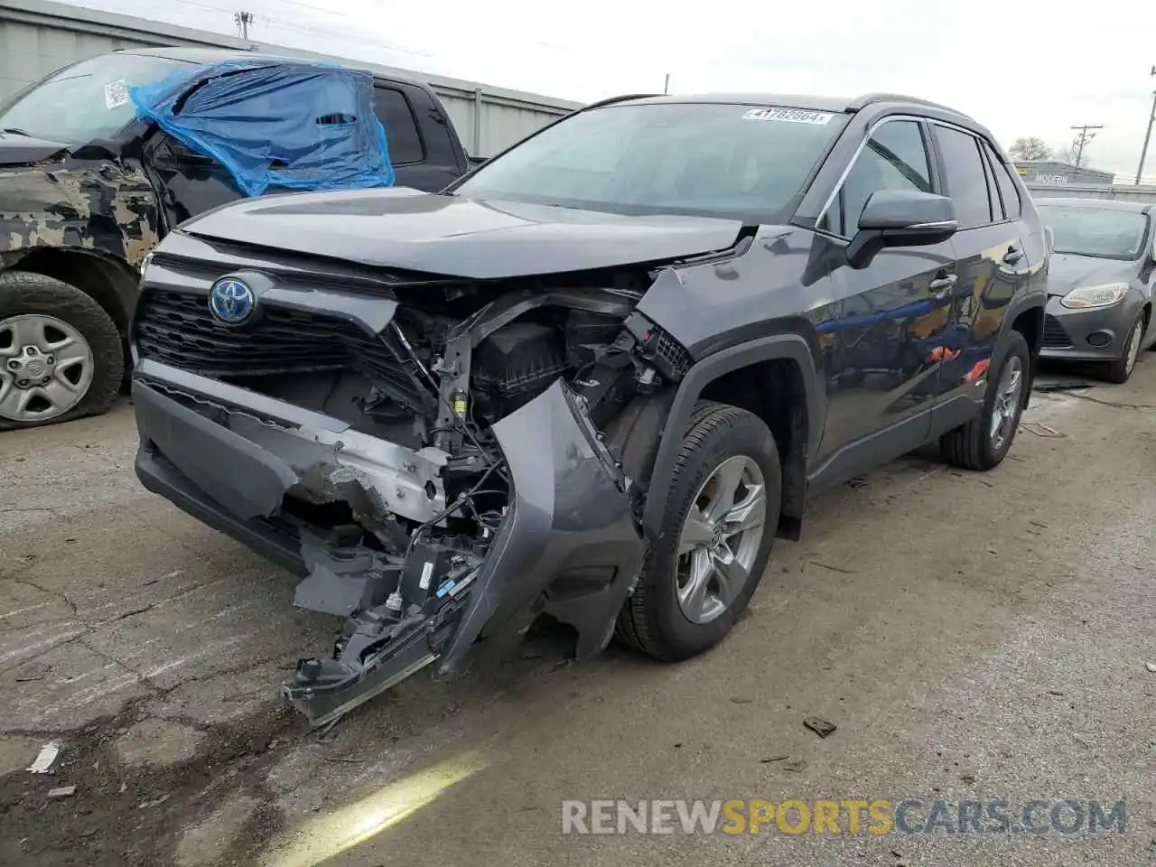 1 Photograph of a damaged car 4T3RWRFV0PU084324 TOYOTA RAV4 2023