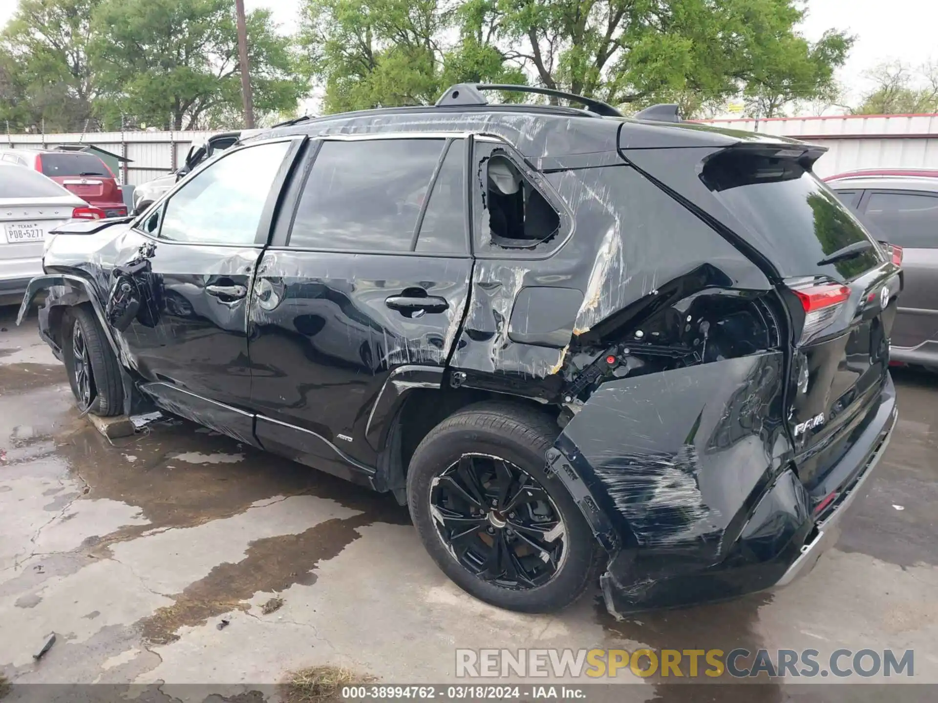 3 Photograph of a damaged car 4T3T6RFV1PU123203 TOYOTA RAV4 2023