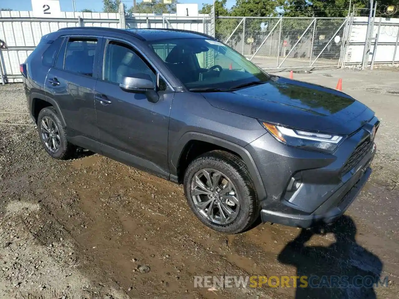 4 Photograph of a damaged car JTMB6RFV2PD113577 TOYOTA RAV4 2023