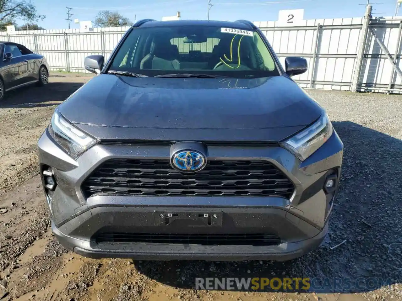 5 Photograph of a damaged car JTMB6RFV2PD113577 TOYOTA RAV4 2023