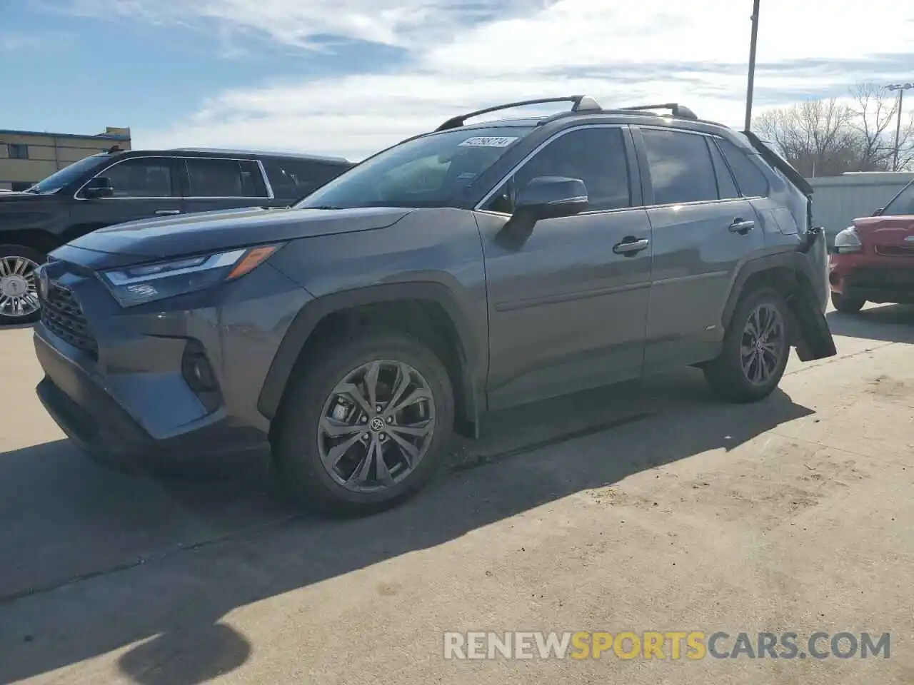 1 Photograph of a damaged car JTMB6RFV9PD083557 TOYOTA RAV4 2023