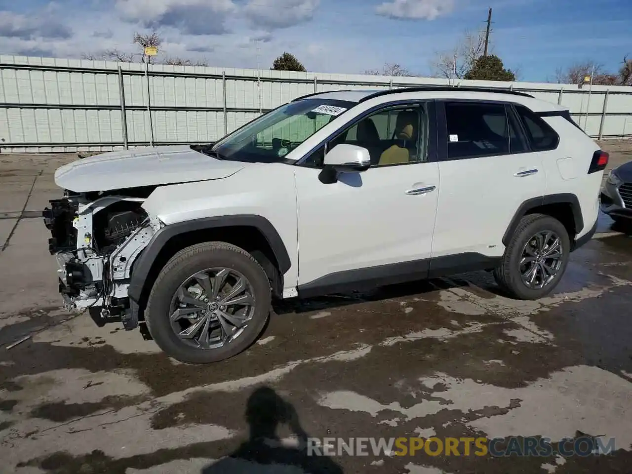 1 Photograph of a damaged car JTMD6RFV5PD548280 TOYOTA RAV4 2023