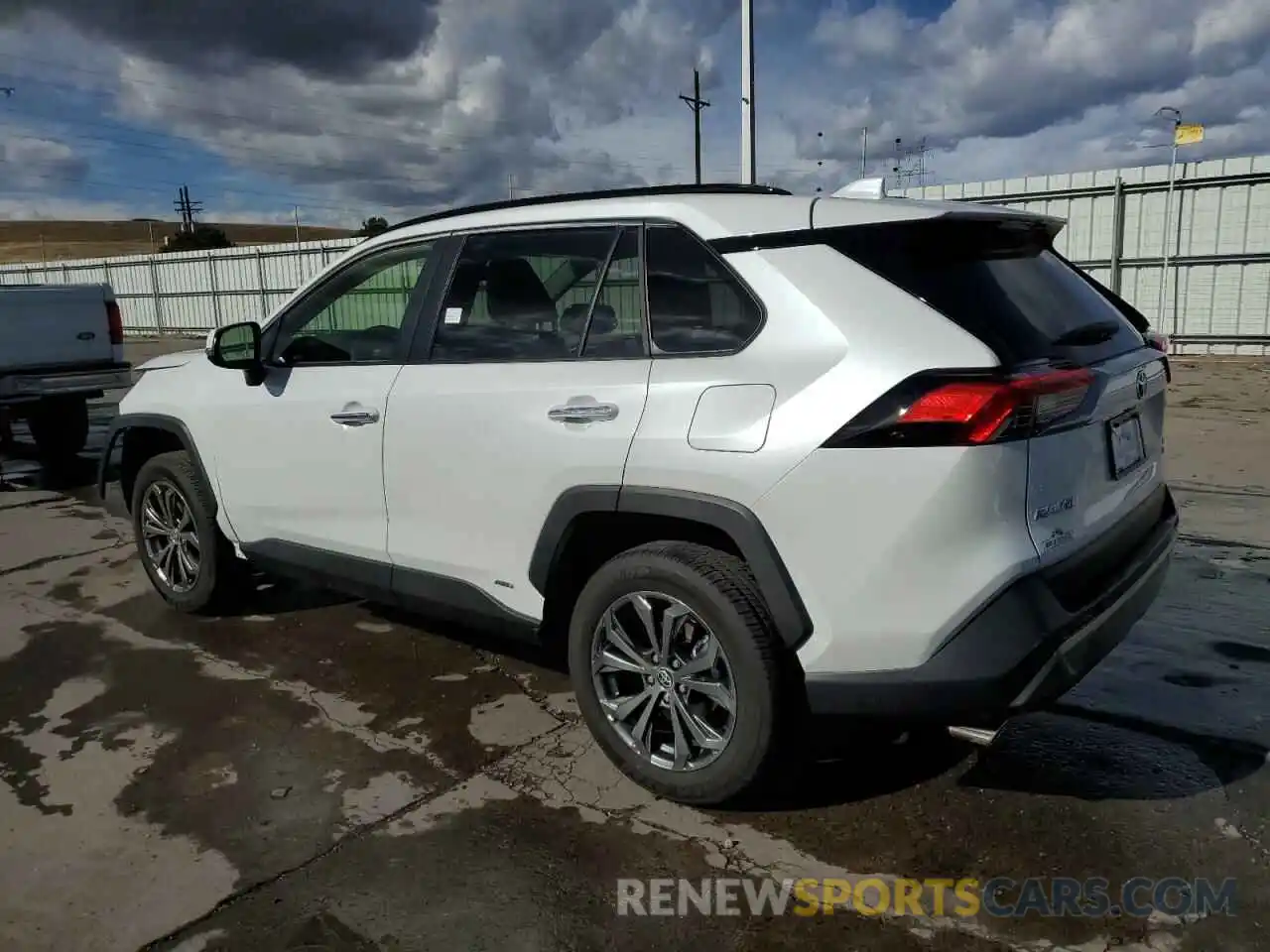 2 Photograph of a damaged car JTMD6RFV5PD548280 TOYOTA RAV4 2023