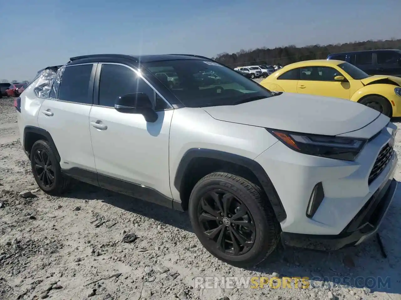 4 Photograph of a damaged car JTME6RFV5PJ037190 TOYOTA RAV4 2023